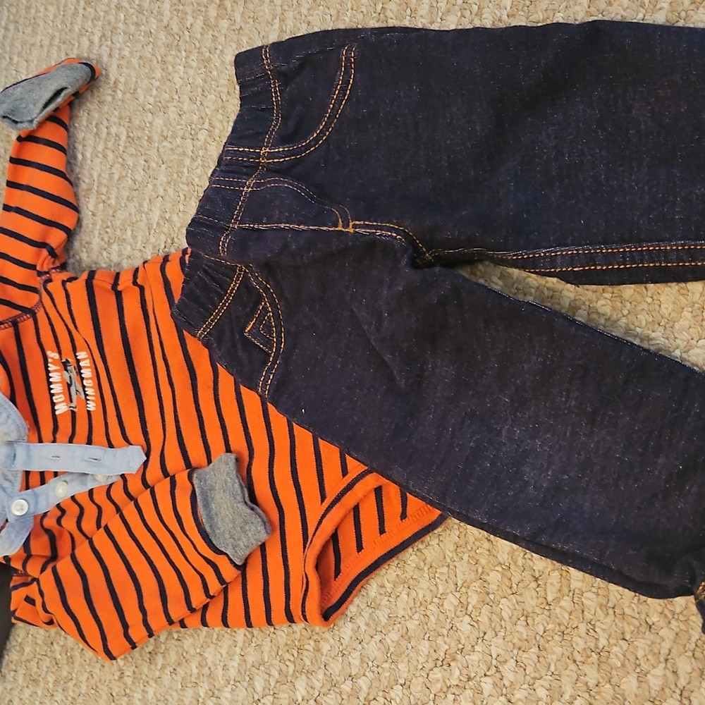 Carters Outfit Bundle - Picture 8 of 10